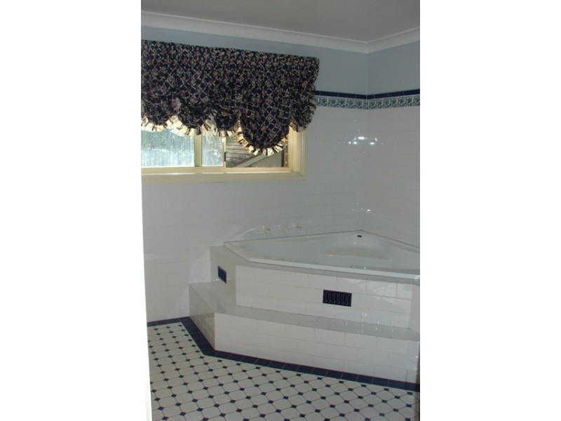 8 Flinders Place, North Richmond NSW 2754