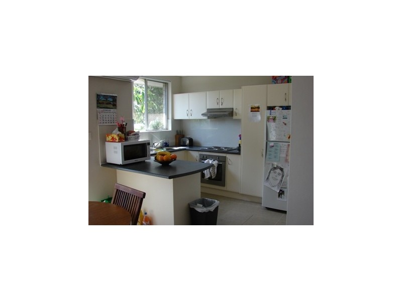 8/102 Windsor Street, Richmond NSW 2753