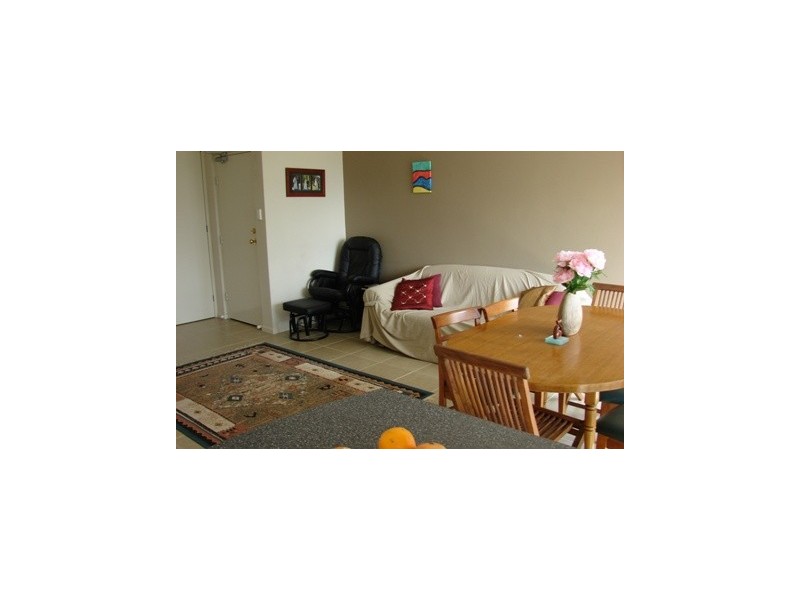 8/102 Windsor Street, Richmond NSW 2753