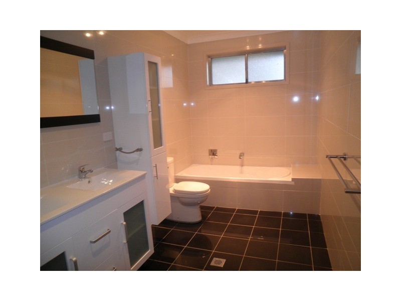 327 Windsor St, Richmond NSW 2753