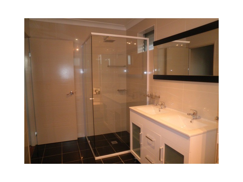 327 Windsor St, Richmond NSW 2753