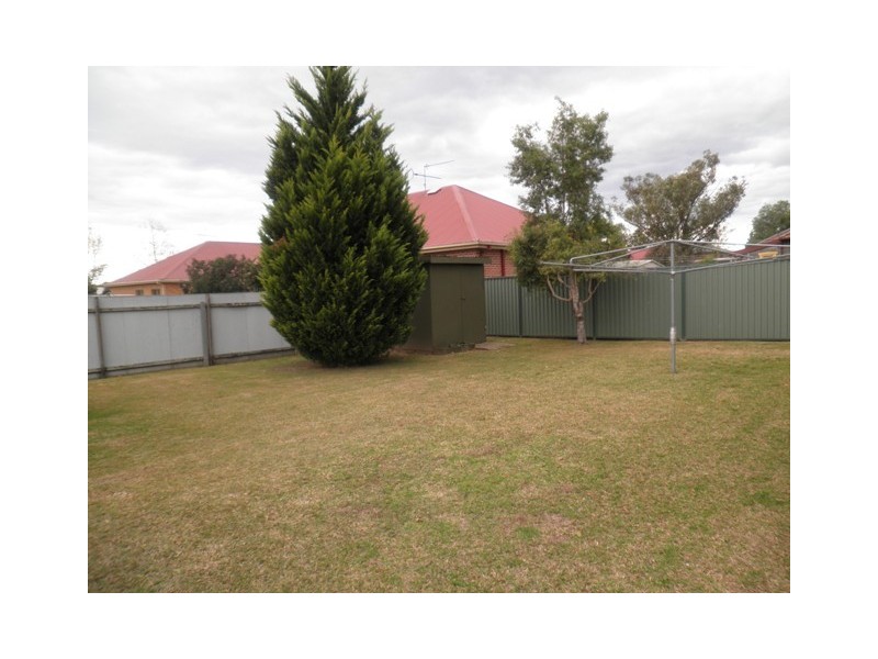 327 Windsor St, Richmond NSW 2753