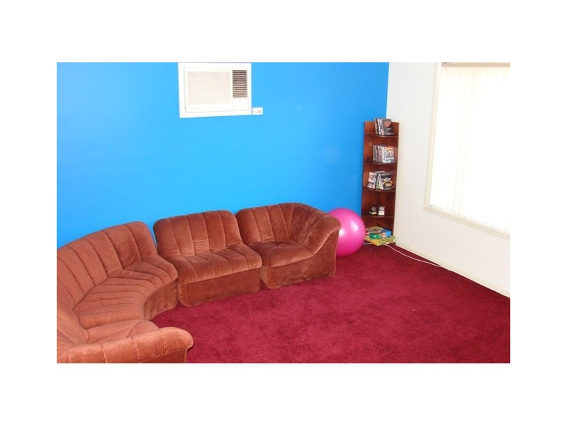 3/176  March st, Richmond NSW 2753