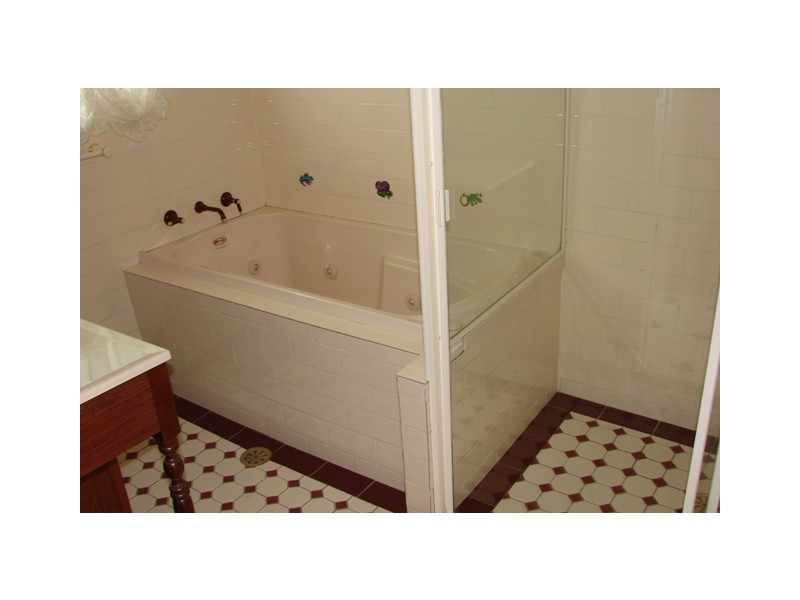 42 Pecks Rd, North Richmond NSW 2754