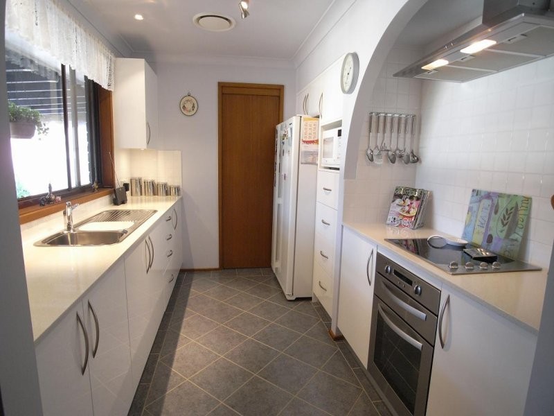 17 Cleveley Ave, Kings Langley NSW 2147