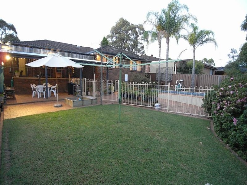 17 Cleveley Ave, Kings Langley NSW 2147