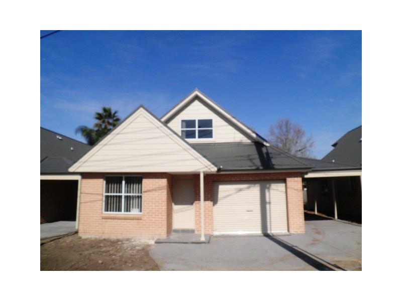 2/10 Charles Street, North Richmond NSW 2754