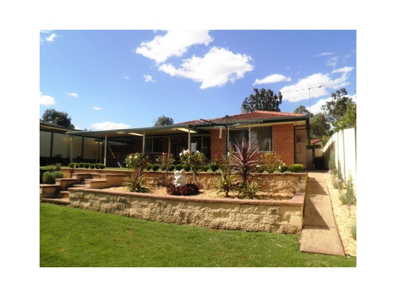 4 Ellim Place, Cranebrook NSW 2749