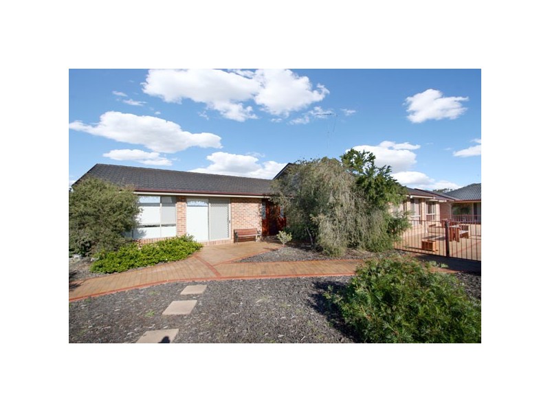 80 Canoona Ave, Windsor Downs NSW 2756