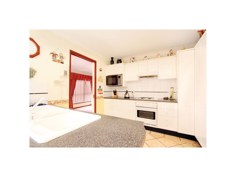 80 Canoona Ave, Windsor Downs NSW 2756