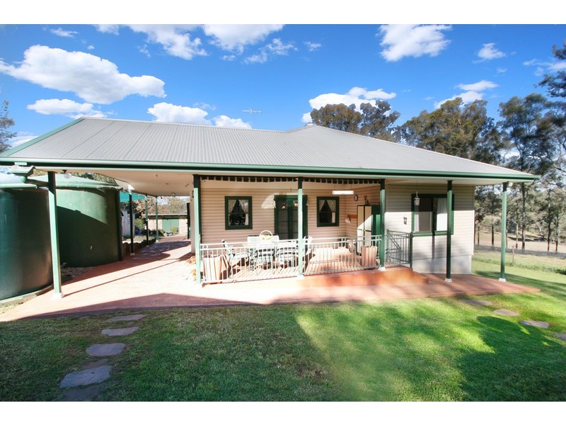 40 Derrig Rd, Tennyson NSW 2754