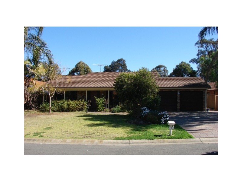 2 Bateman Pl, Bligh Park NSW 2756