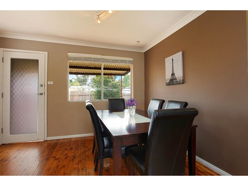 39 Douglas St, Richmond NSW 2753