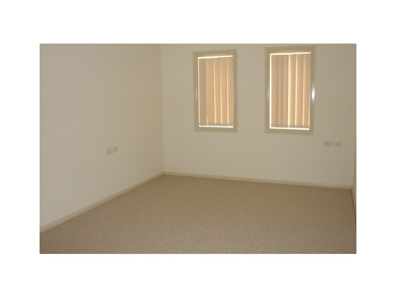 3/182  March Street, Richmond NSW 2753