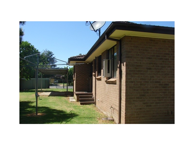 18 Tim Whiffler Pl, Richmond NSW 2753