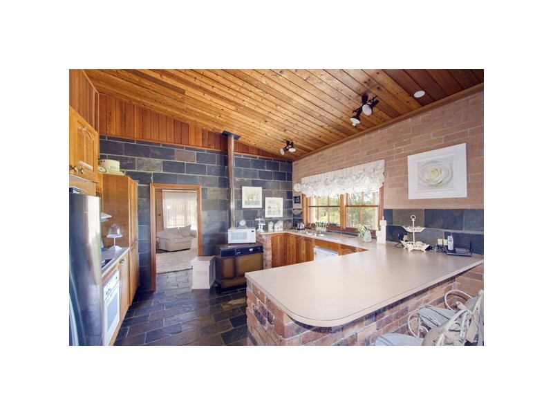 222 Cedar Ridge Rd, Kurrajong NSW 2758