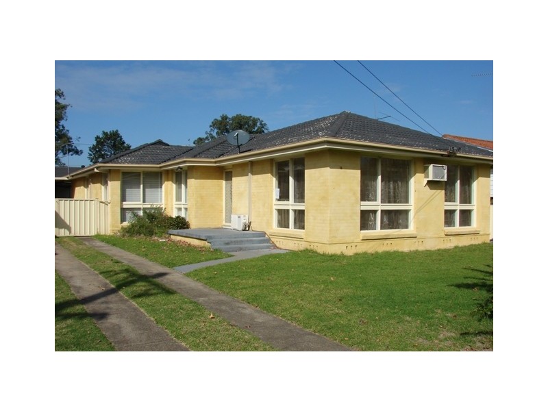 16 Hughes Avenue, Richmond NSW 2753
