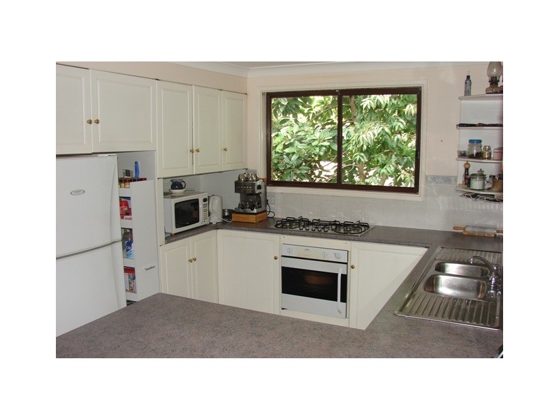 300 Lieutenant Bowen Drive, Bowen Mountain NSW 2753