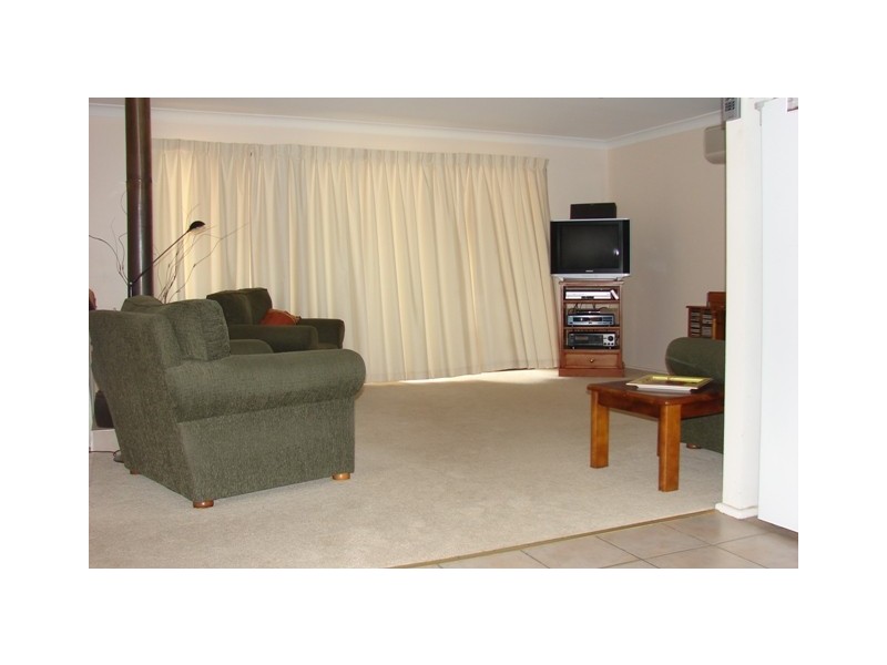300 Lieutenant Bowen Drive, Bowen Mountain NSW 2753