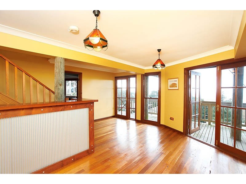 19 Bellbird Cr, Bowen Mountain NSW 2753