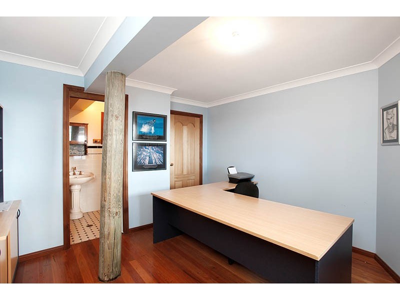 19 Bellbird Cr, Bowen Mountain NSW 2753