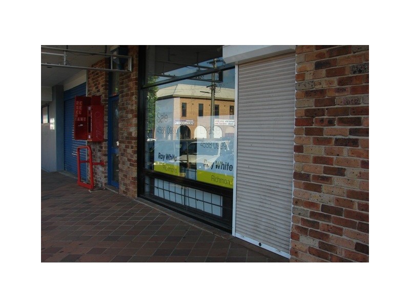 2/9 West Market Street, Richmond NSW 2753