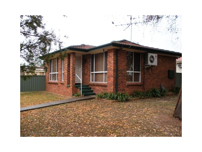 4 William Cox Drive, Richmond NSW 2753