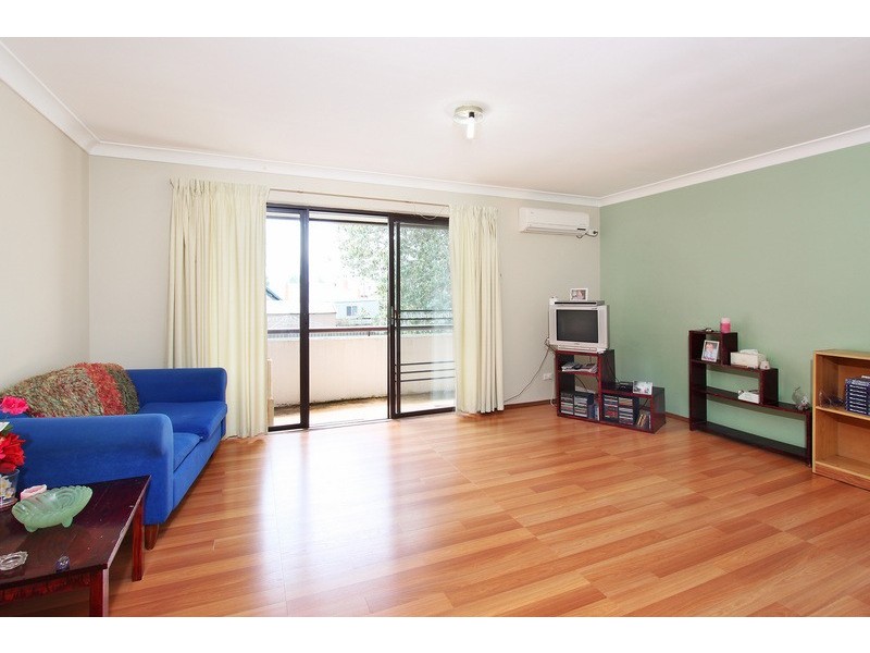 4/28  Chapel Street, Richmond NSW 2753
