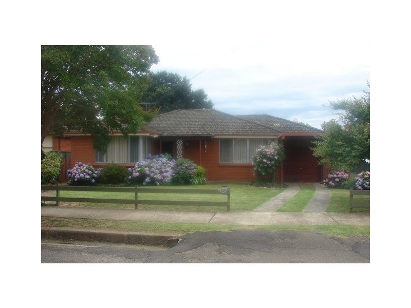327 Windsor St, Richmond NSW 2753