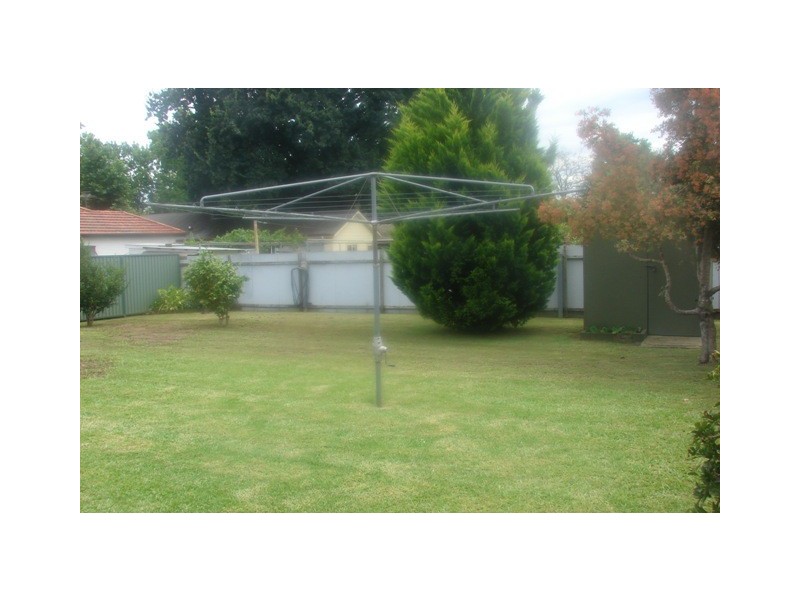 327 Windsor St, Richmond NSW 2753