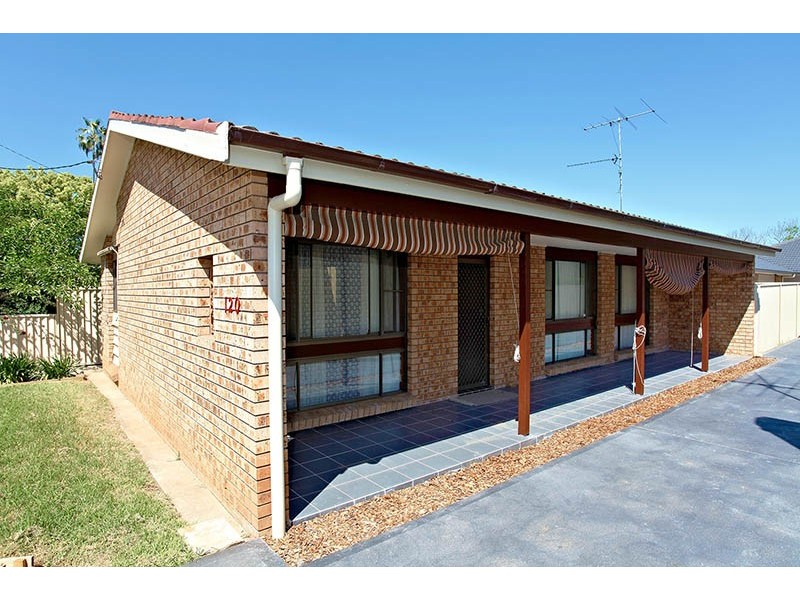 120 Lennox St, Richmond NSW 2753