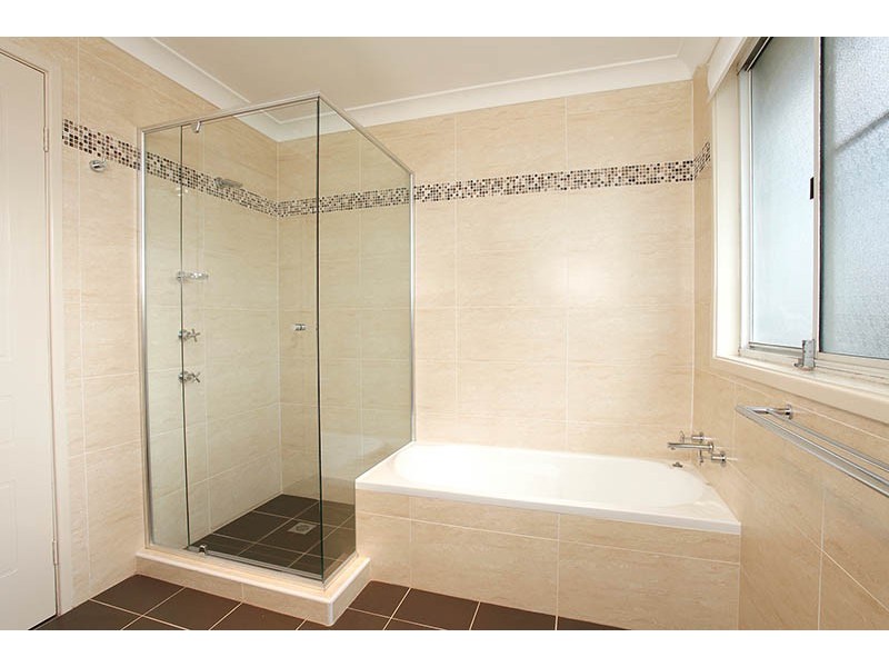 36 William Cox Drive, Richmond NSW 2753