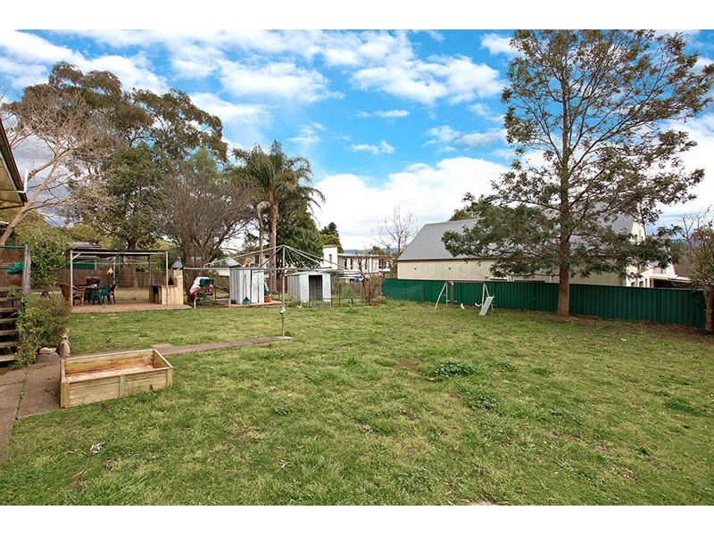 16 Enfield Avenue, North Richmond NSW 2754