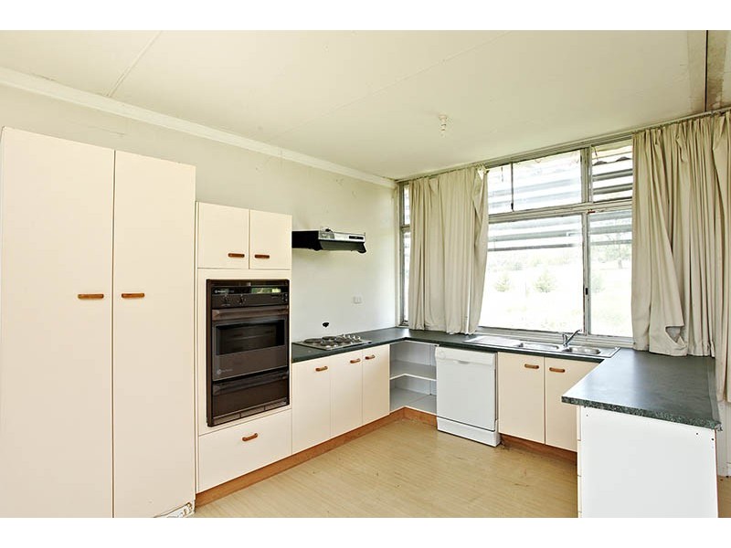 741 Bells Line Of Rd, Kurrajong NSW 2758