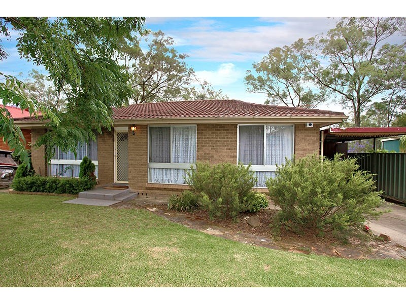 174 Spinks Rd, Glossodia NSW 2756
