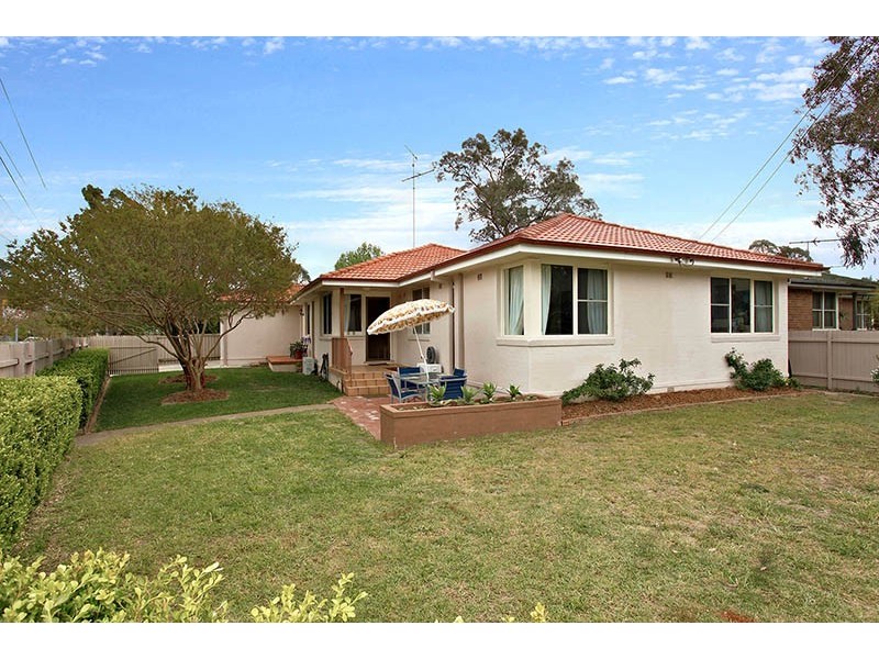 57 Powell St, Richmond NSW 2753