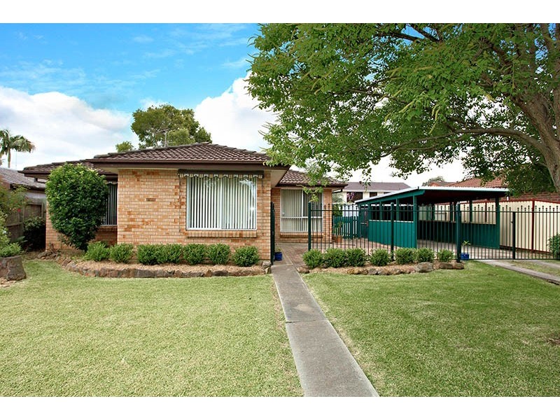 14 Scarvell Ave, Mcgraths Hill NSW 2756