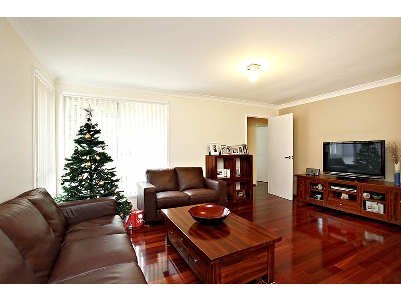 14 Scarvell Ave, Mcgraths Hill NSW 2756