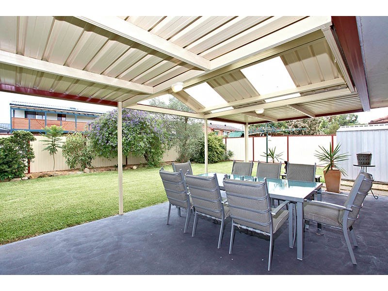 14 Scarvell Ave, Mcgraths Hill NSW 2756