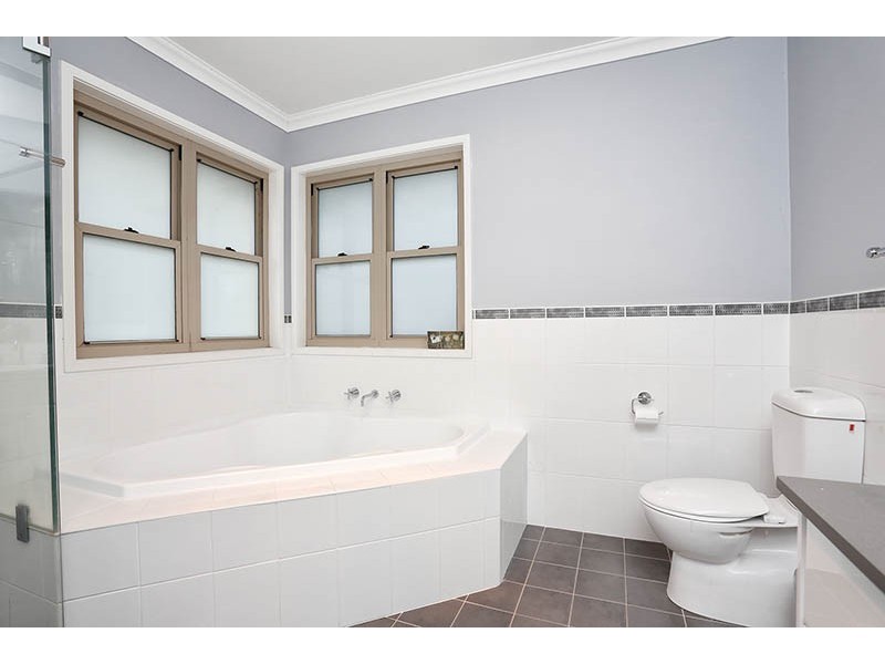 74 London Pl, Grose Wold NSW 2753