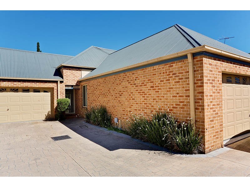 2 / 13 Moray Street, Richmond NSW 2753