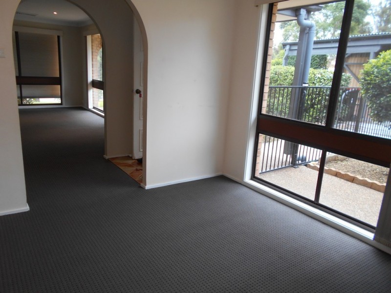 16 Mitchell Drive, Glossodia NSW 2756