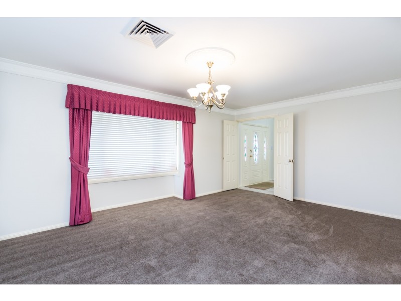 8 Flinders Place, North Richmond NSW 2754