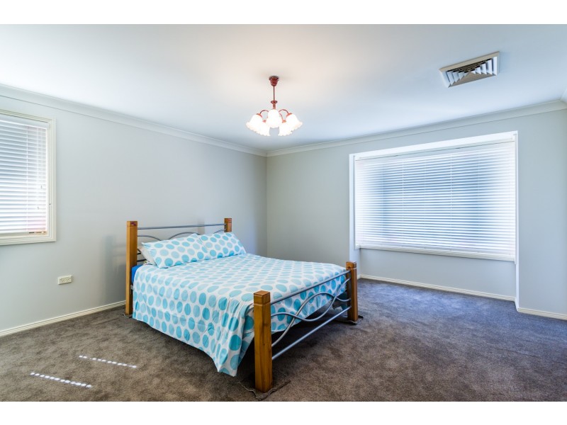 8 Flinders Place, North Richmond NSW 2754