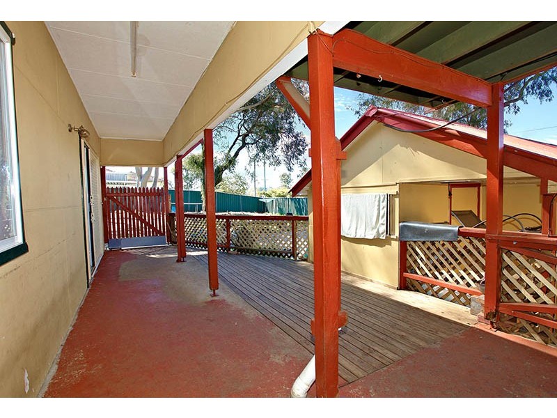 33 Cambridge Street, Blacktown NSW 2148