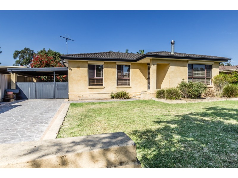 18 Andrew Thompson Drive, Mcgraths Hill NSW 2756