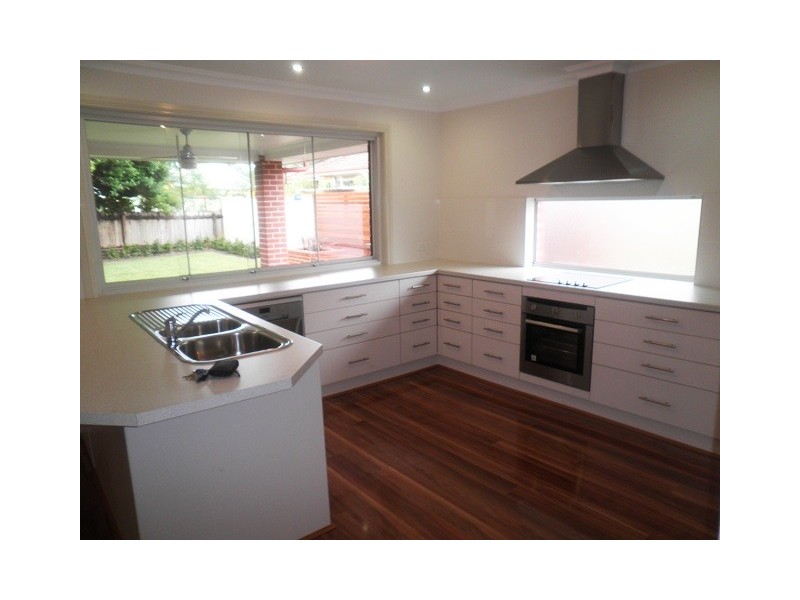 37 Hawkesbury Valley Way, Windsor NSW 2756