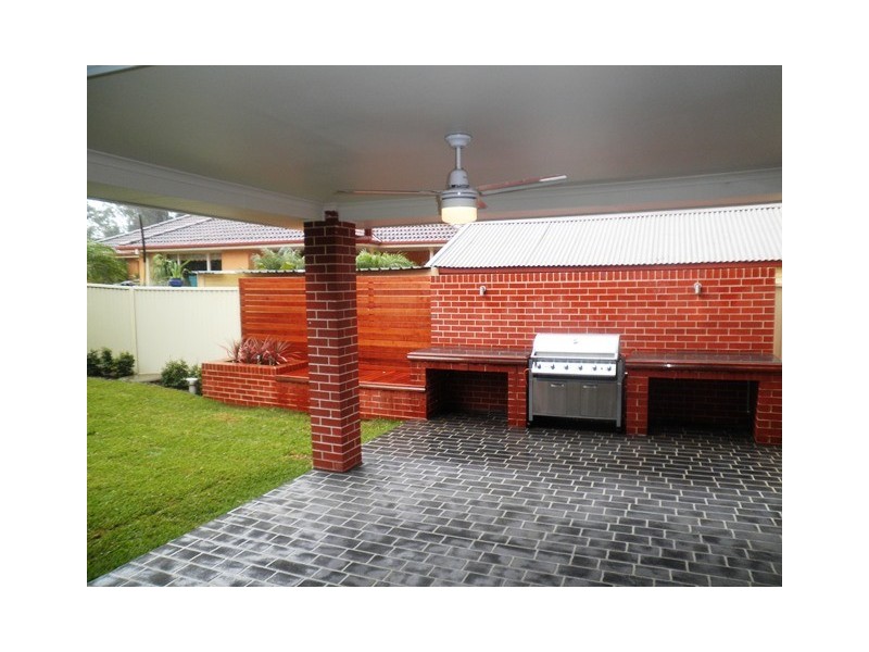 37 Hawkesbury Valley Way, Windsor NSW 2756