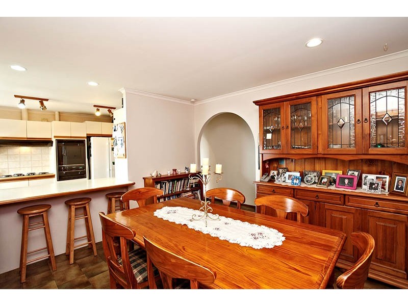 19 Dabbage Pl, Kurrajong Heights NSW 2758