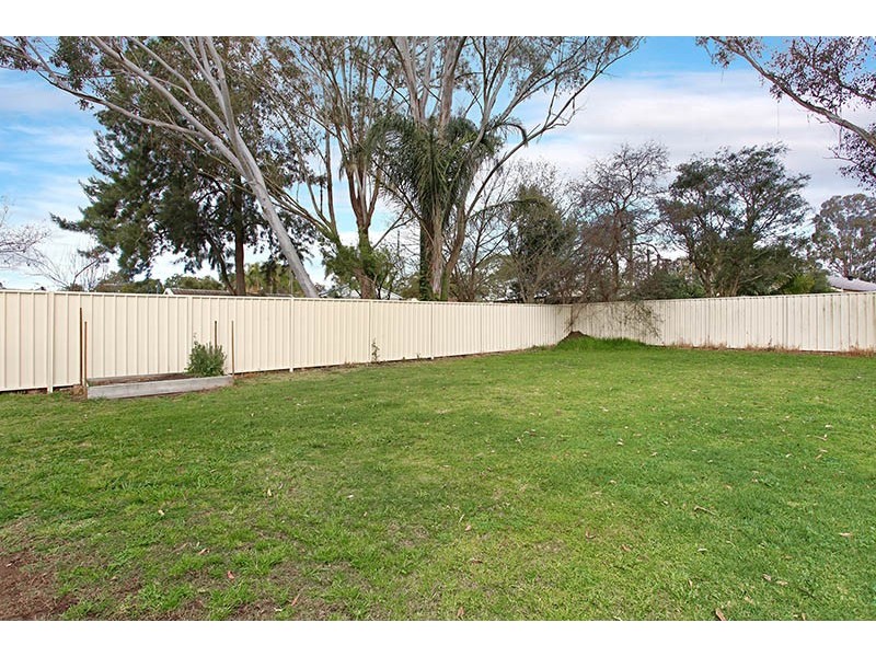 2 Gormley Street, Freemans Reach NSW 2756
